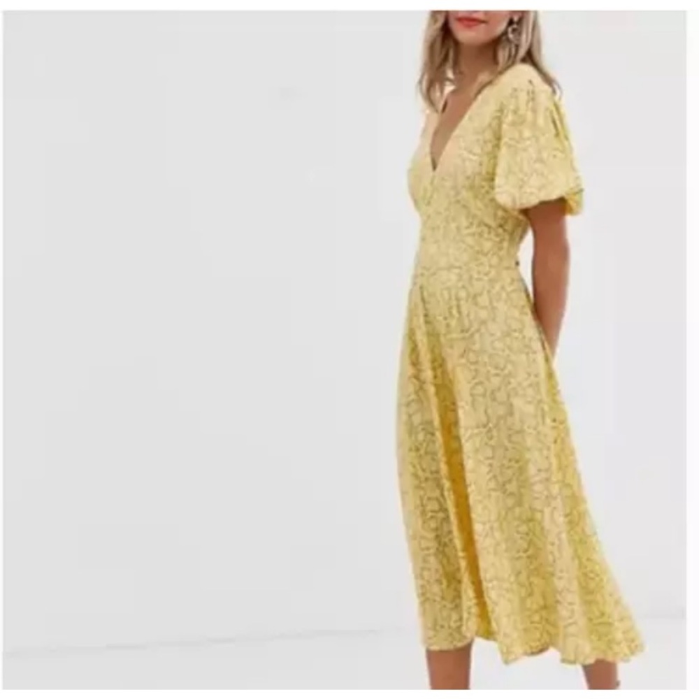 Faithfull the Brand Delia Snakeskin Python Print Midi Dress - size 6 Small